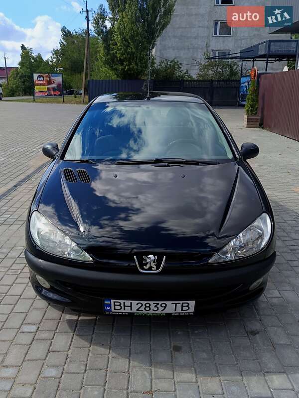 Седан Peugeot 206 2009 в Роздільній