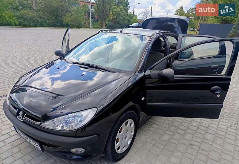 Седан Peugeot 206 2009 в Роздільній