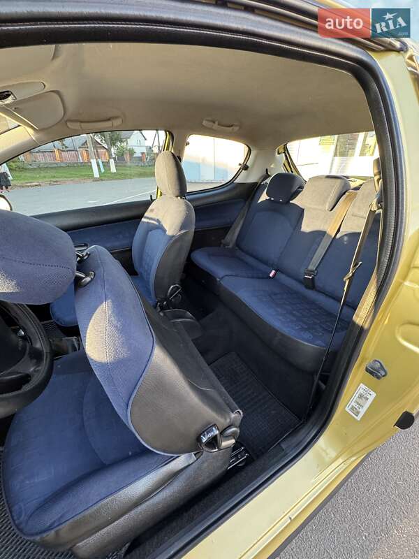 Хэтчбек Peugeot 206 2002 в Калиновке фото 16 Хэтчбек Peugeot 206 2002 в Калиновке