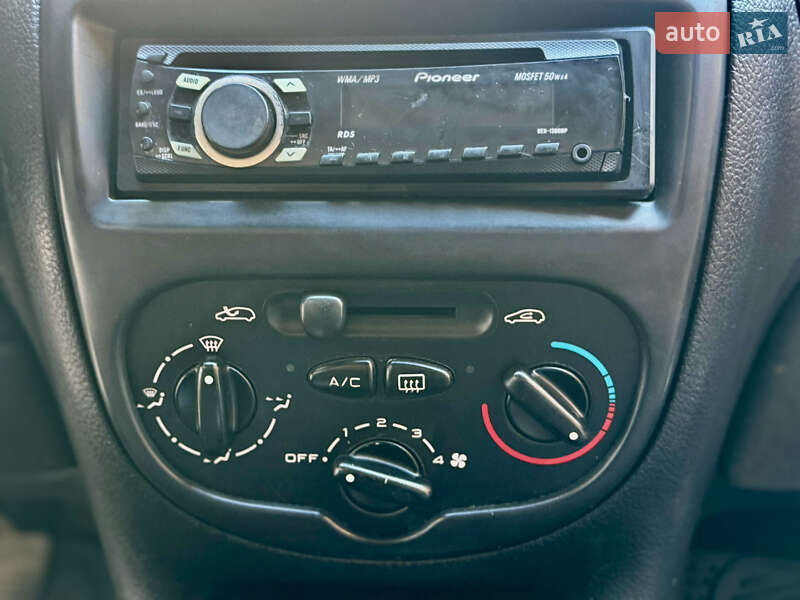 Седан Peugeot 206 2007 в Львове