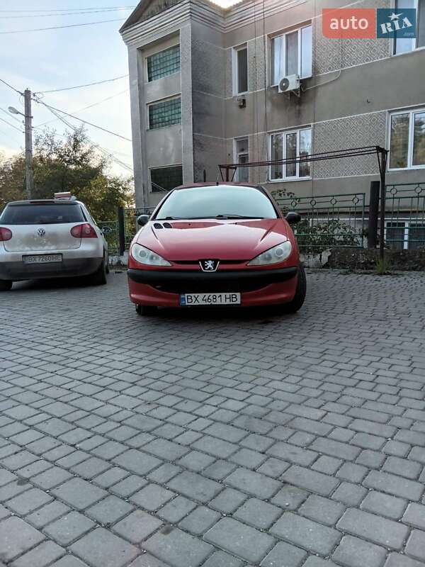 Хэтчбек Peugeot 206 2002 в Сатанове фото 4 Хэтчбек Peugeot 206 2002 в Сатанове