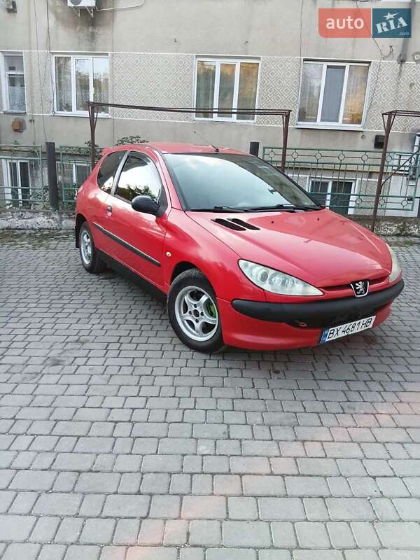 Хэтчбек Peugeot 206 2002 в Сатанове фото 10 Хэтчбек Peugeot 206 2002 в Сатанове