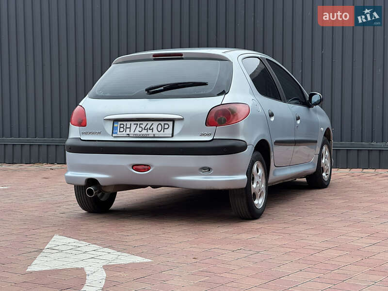 Хэтчбек Peugeot 206 2004 в Одессе