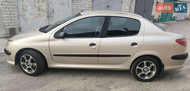 Седан Peugeot 206 2010 в Запоріжжі фото 5 Седан Peugeot 206 2010 в Запоріжжі