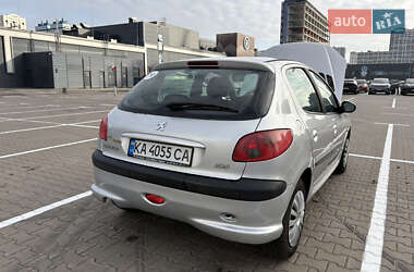 Хетчбек Peugeot 206 2005 в Києві