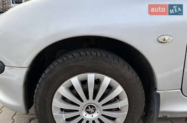 Хетчбек Peugeot 206 2005 в Києві