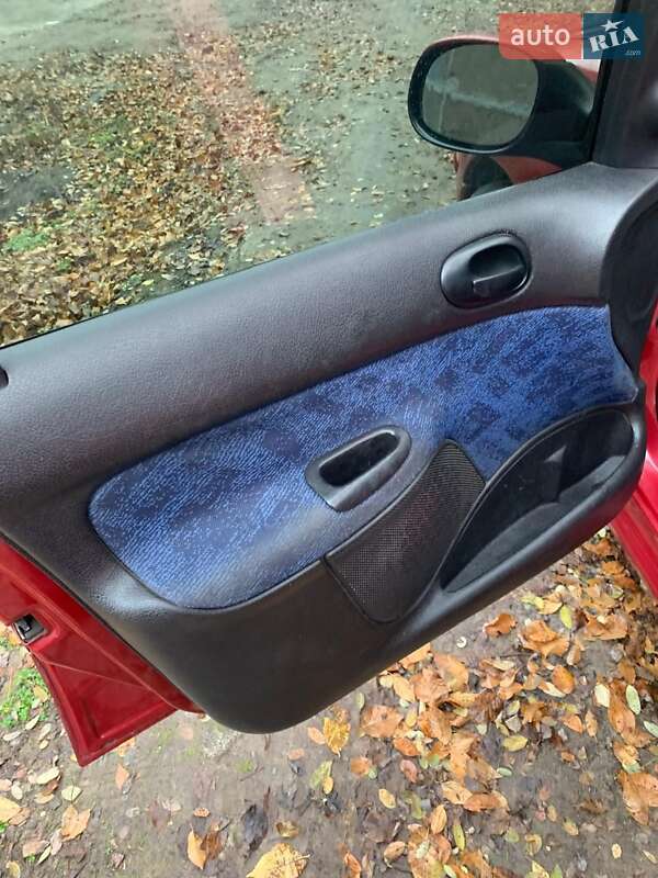 Хэтчбек Peugeot 206 2005 в Днепре