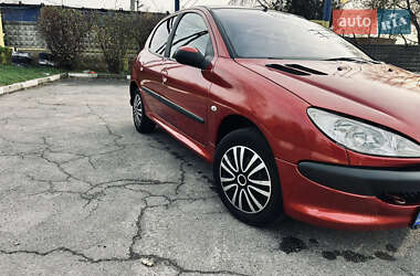 Хэтчбек Peugeot 206 2005 в Запорожье