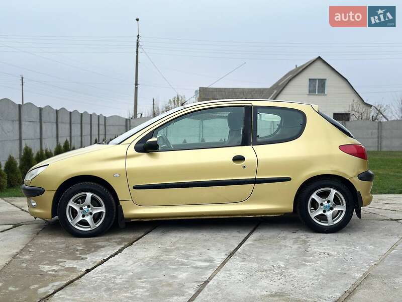 Хэтчбек Peugeot 206 2002 в Чернобае фото 5 Хэтчбек Peugeot 206 2002 в Чернобае