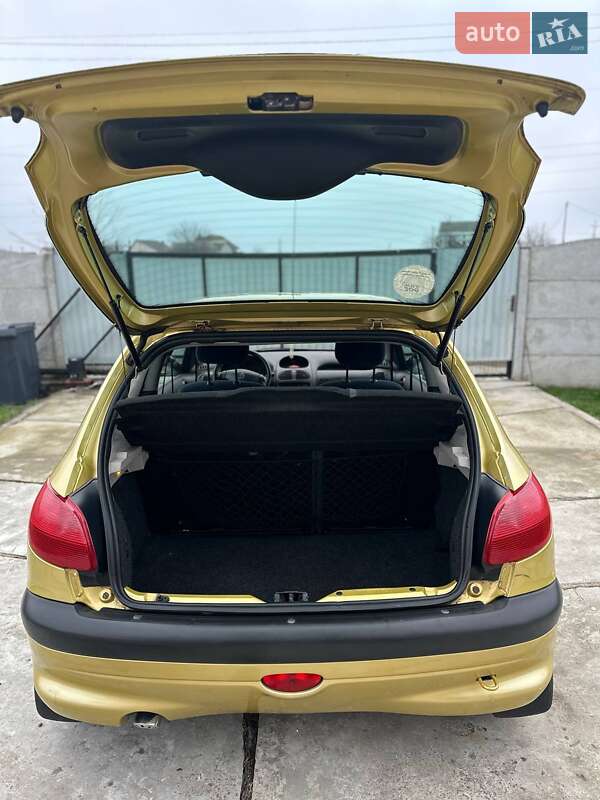 Хэтчбек Peugeot 206 2002 в Чернобае фото 21 Хэтчбек Peugeot 206 2002 в Чернобае