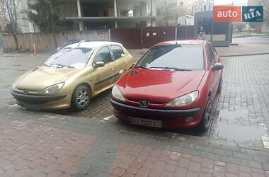 Хэтчбек Peugeot 206 2000 в Ивано-Франковске