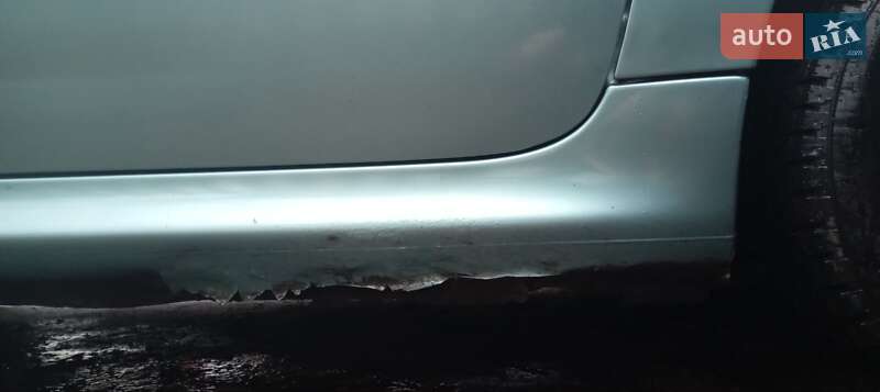 Хетчбек Peugeot 206 2001 в Коростені