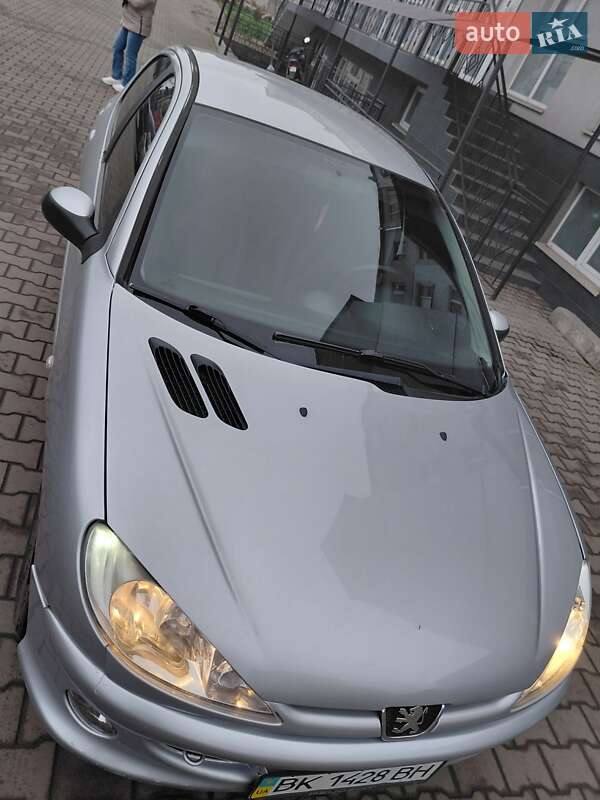 Хэтчбек Peugeot 206 2008 в Дубно фото 10 Хэтчбек Peugeot 206 2008 в Дубно