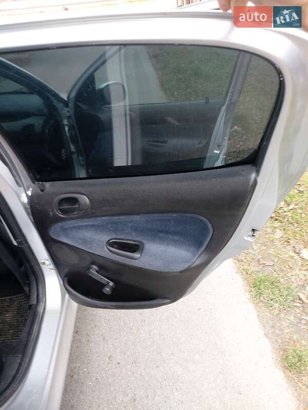 Хэтчбек Peugeot 206 1999 в Стрые