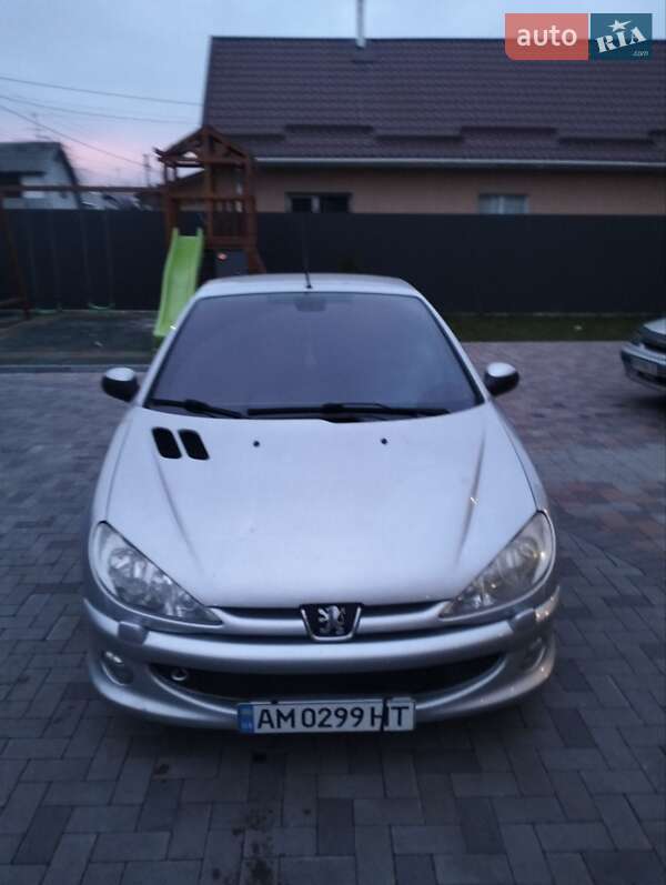 Peugeot 206 2003
