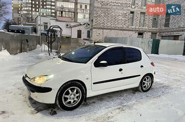 Хэтчбек Peugeot 206 2008 в Кропивницком