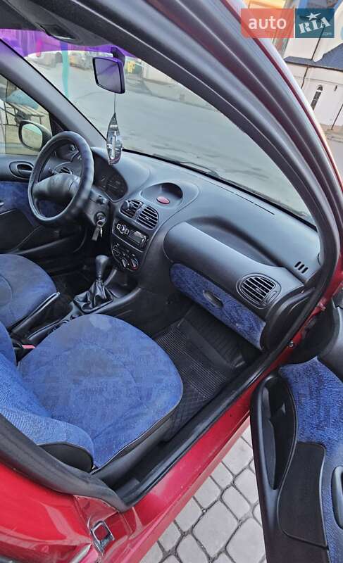 Хэтчбек Peugeot 206 1999 в Чемеровцах фото 4 Хэтчбек Peugeot 206 1999 в Чемеровцах