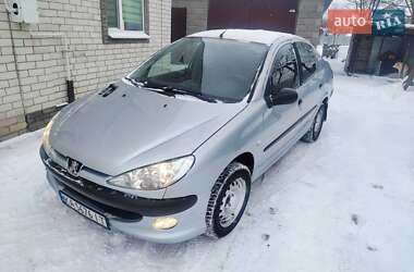 Седан Peugeot 206 2010 в Прилуках