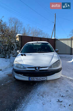 Хэтчбек Peugeot 206 2008 в Тульчине