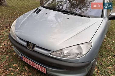 Хэтчбек Peugeot 206 2002 в Львове