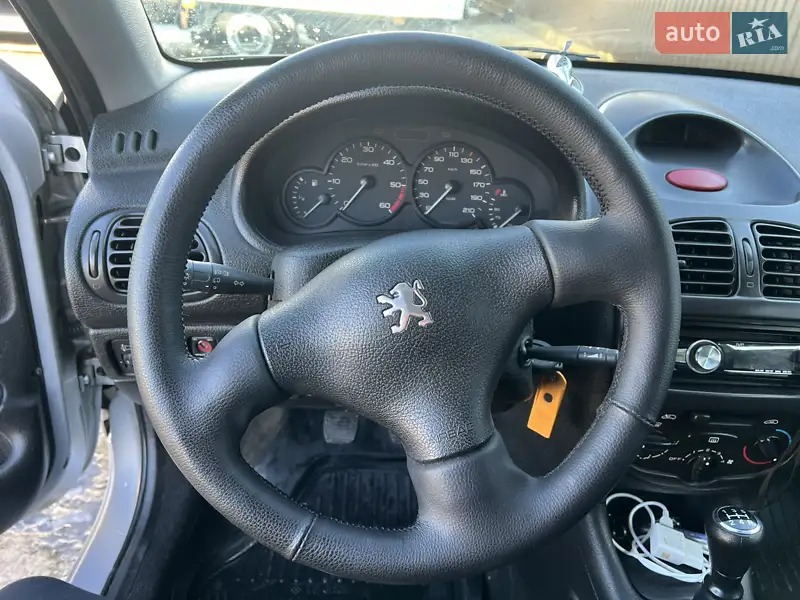 Peugeot 206 2000 VIN VF32ARHYF41021518 фото оголошення 29 з 73