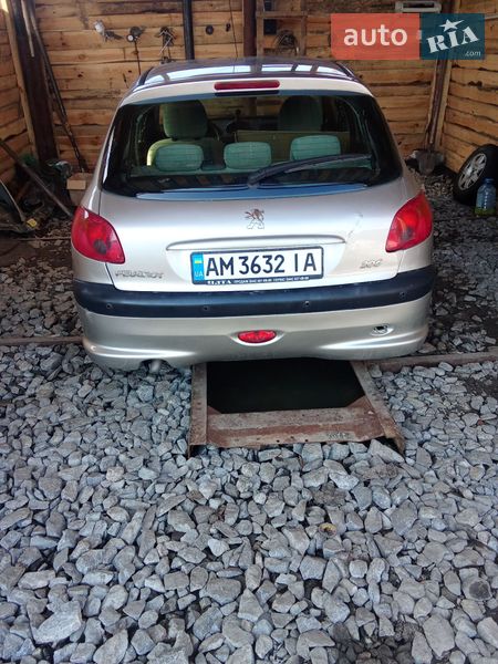 Peugeot 206 2005