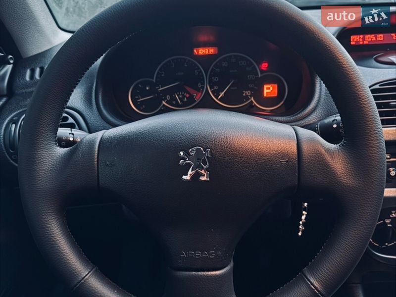 Хетчбек Peugeot 206 2006 в Сумах