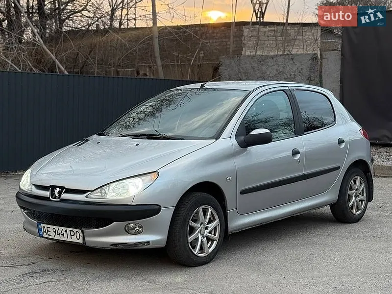 Peugeot 206
