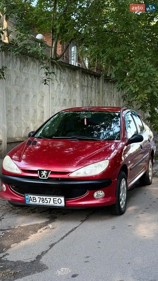 2010 Peugeot 206 - мініатюра 2