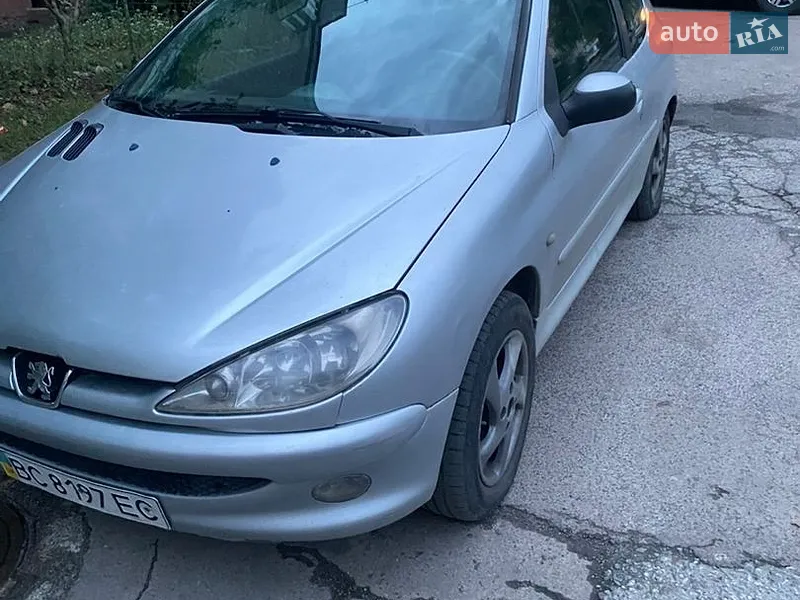 Peugeot 206