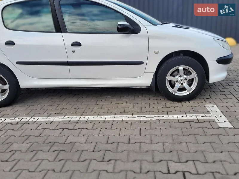 Peugeot 206