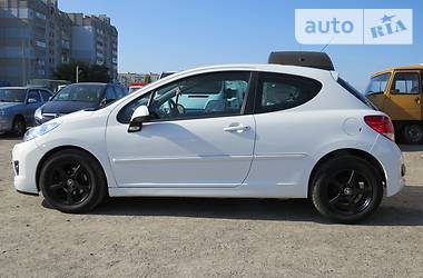 Хэтчбек Peugeot 207 2011 в Черкассах