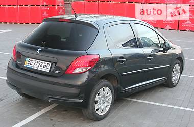 Хэтчбек Peugeot 207 2012 в Николаеве