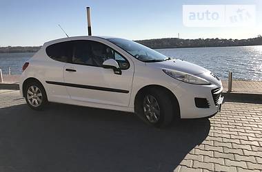 Купе Peugeot 207 2010 в Тернополе