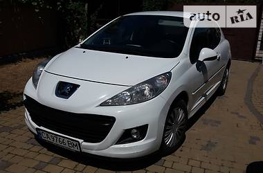 Хетчбек Peugeot 207 2012 в 
