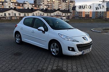 Хэтчбек Peugeot 207 2012 в Хмельницком