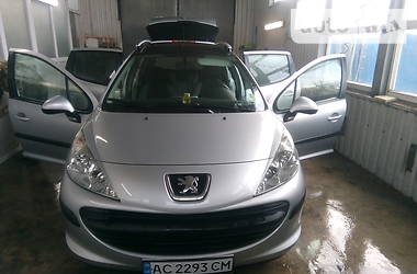 Седан Peugeot 207 2008 в Луцке