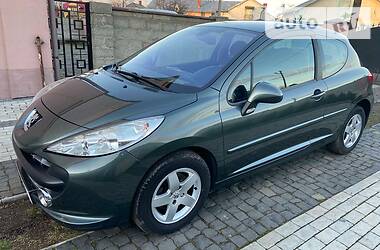 Хэтчбек Peugeot 207 2008 в Стрые