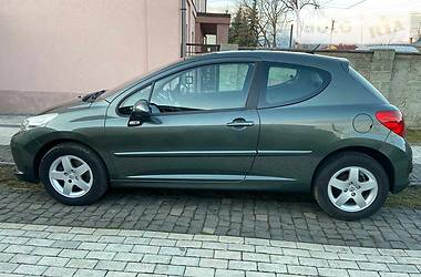 Хэтчбек Peugeot 207 2008 в Стрые