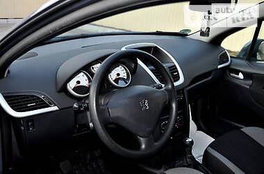 Хетчбек Peugeot 207 2008 в Києві