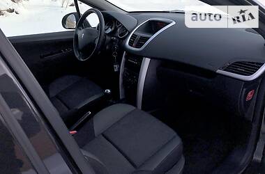 Хэтчбек Peugeot 207 2011 в Луцке