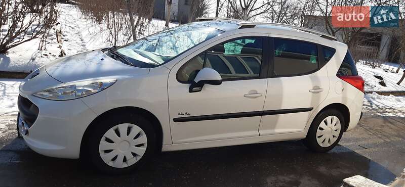 Универсал Peugeot 207 2009 в Хмельницком
