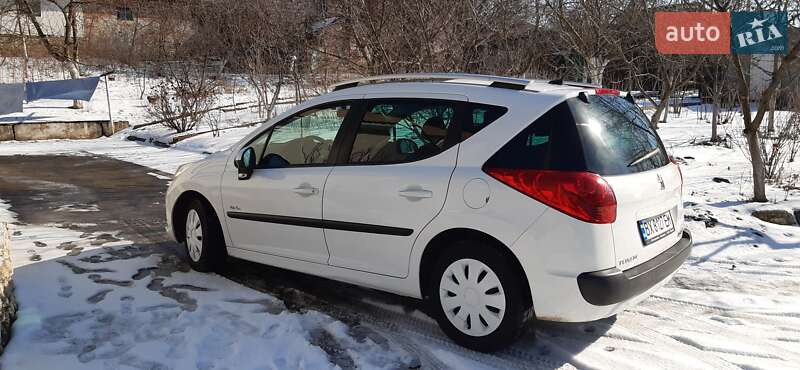 Универсал Peugeot 207 2009 в Хмельницком
