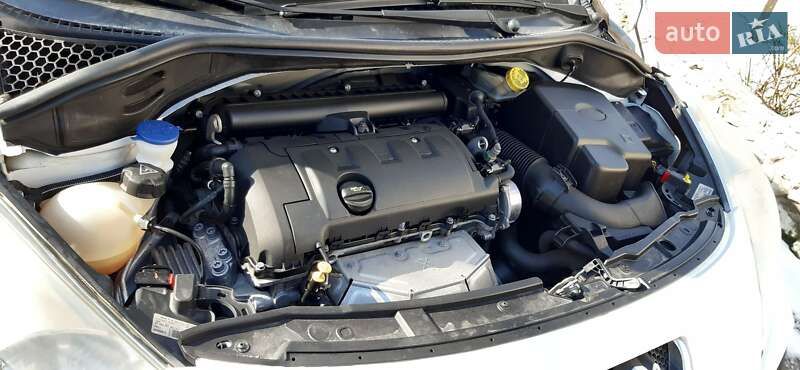 Универсал Peugeot 207 2009 в Хмельницком