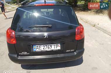 Универсал Peugeot 207 2011 в 
