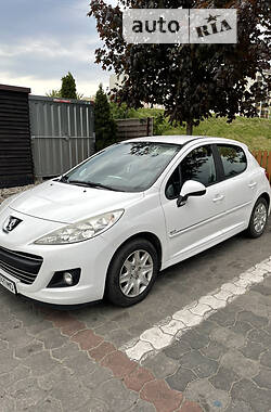 Хетчбек Peugeot 207 2010 в Львові