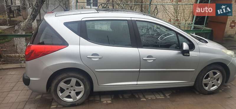 Универсал Peugeot 207 2010 в Броварах фото 8 Универсал Peugeot 207 2010 в Броварах