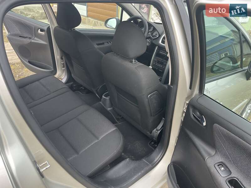 Універсал Peugeot 207 2008 в Ізяславі фото 9 Універсал Peugeot 207 2008 в Ізяславі