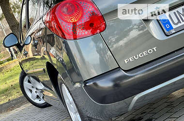 Універсал Peugeot 207 2011 в 