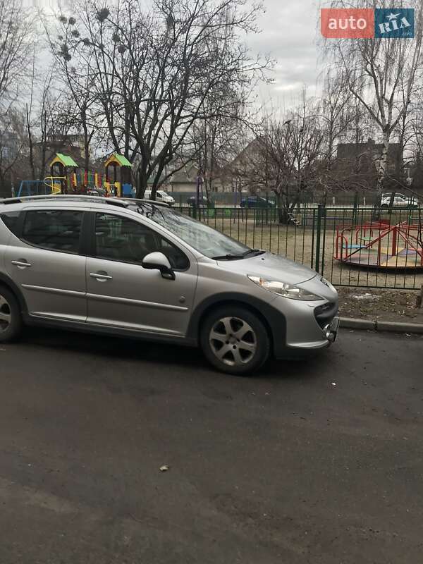 Универсал Peugeot 207 2008 в Киеве